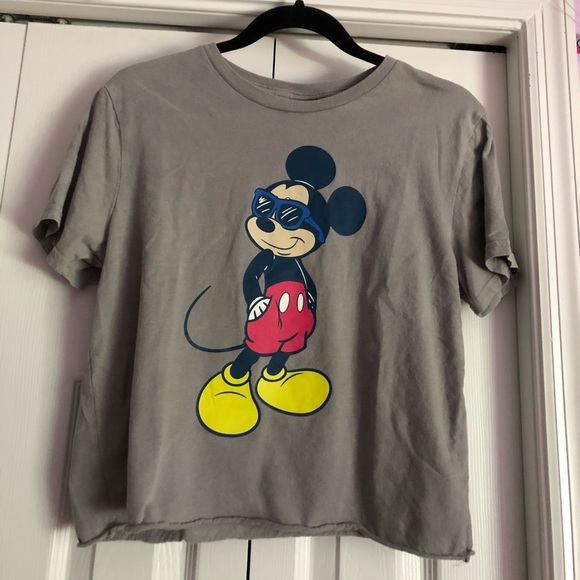 💕2 for $15💕 Mickey Mouse Crop Top 🖤 - Picture 1 of 4